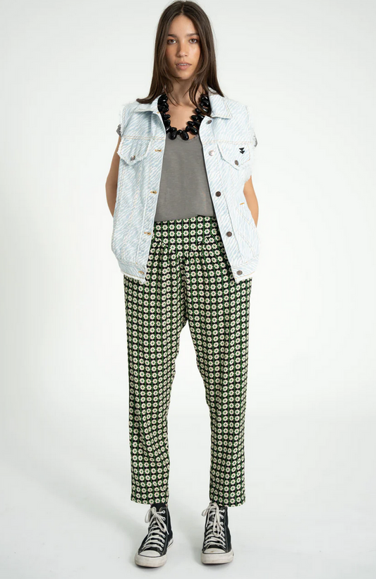 sisters department - trousers black with ecru flowers - Lubus & moi