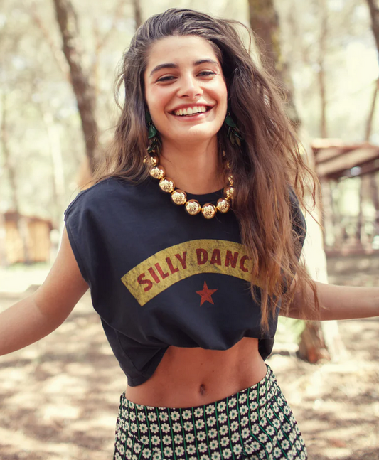 sisters department - sleeveless t shirt/ top, round neck, black, silly dancer - Lubus & moi