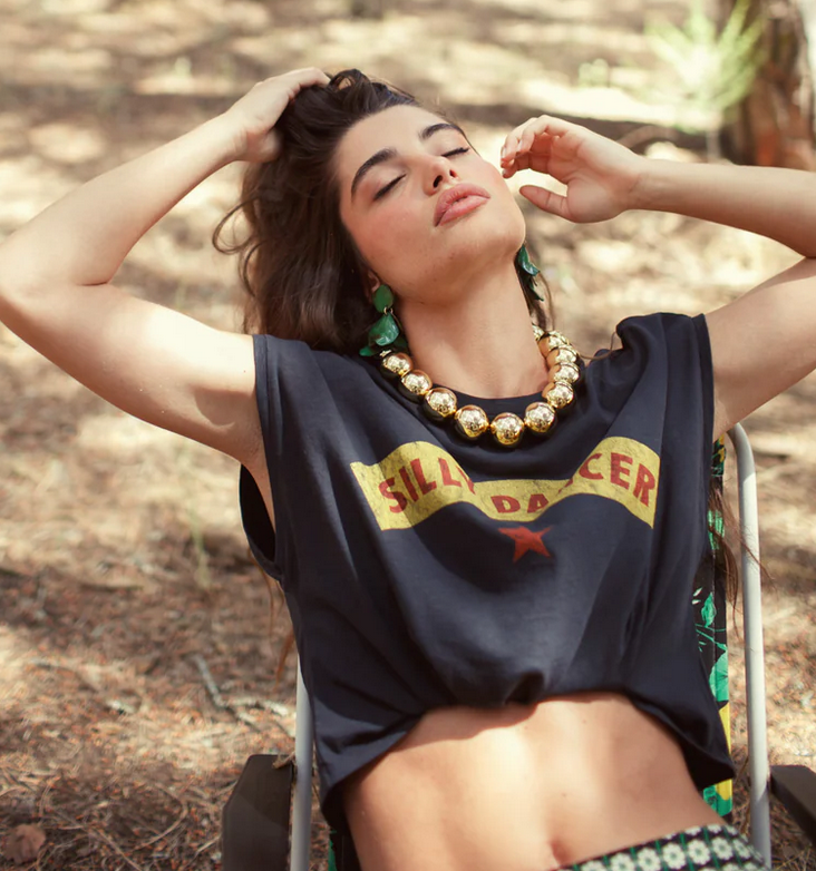 sisters department - sleeveless t shirt/ top, round neck, black, silly dancer - Lubus & moi