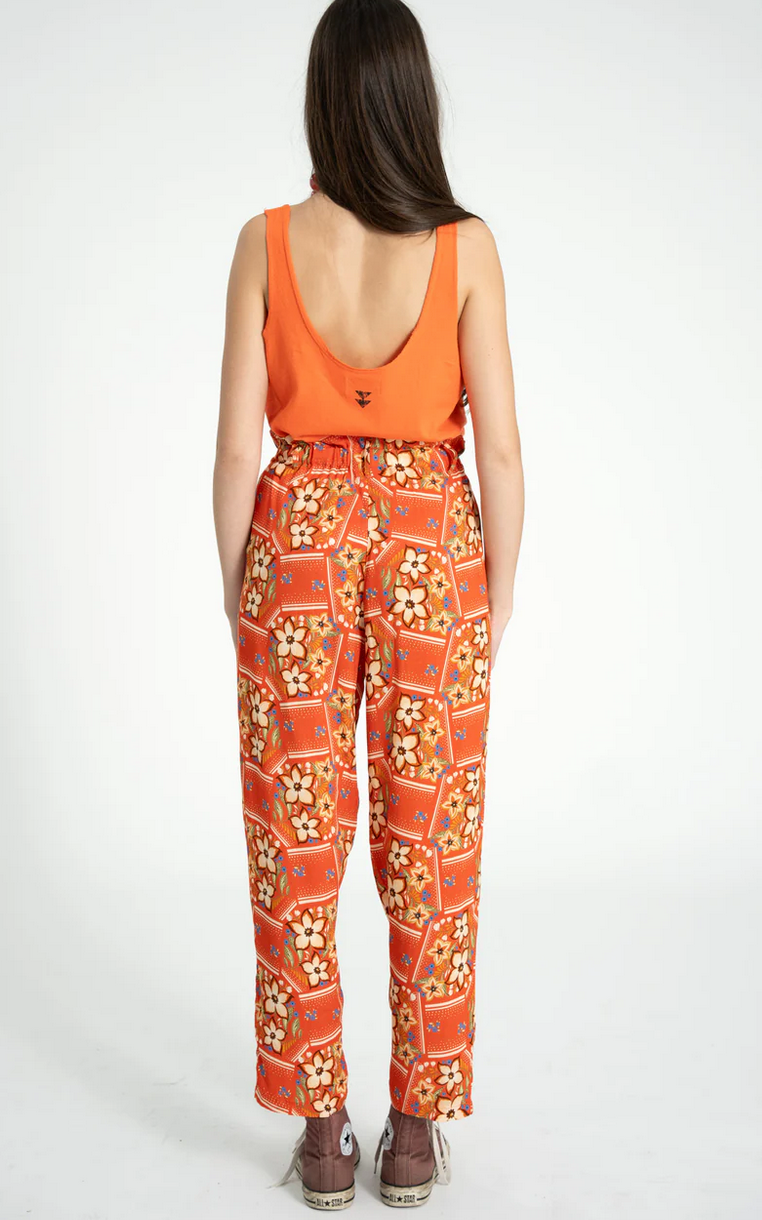 sisters department - trousers red, floral print - Lubus & moi