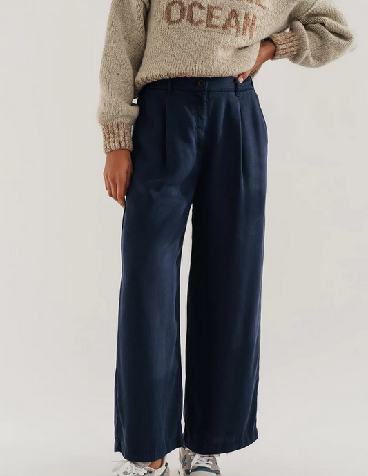 twothirds - nanpu trousers, blue night - Lubus & moi