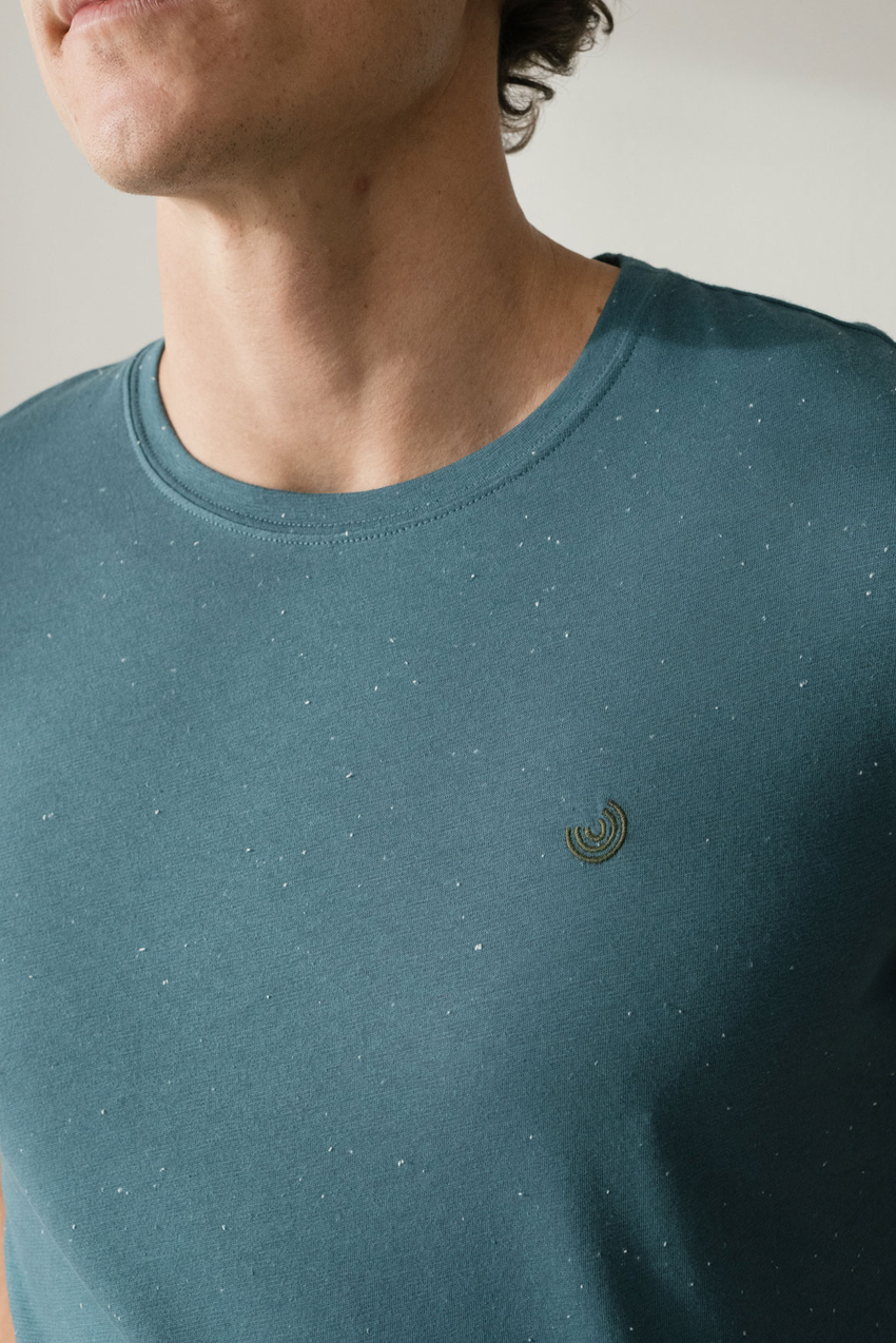 twothirds - qalito shirt, balsam