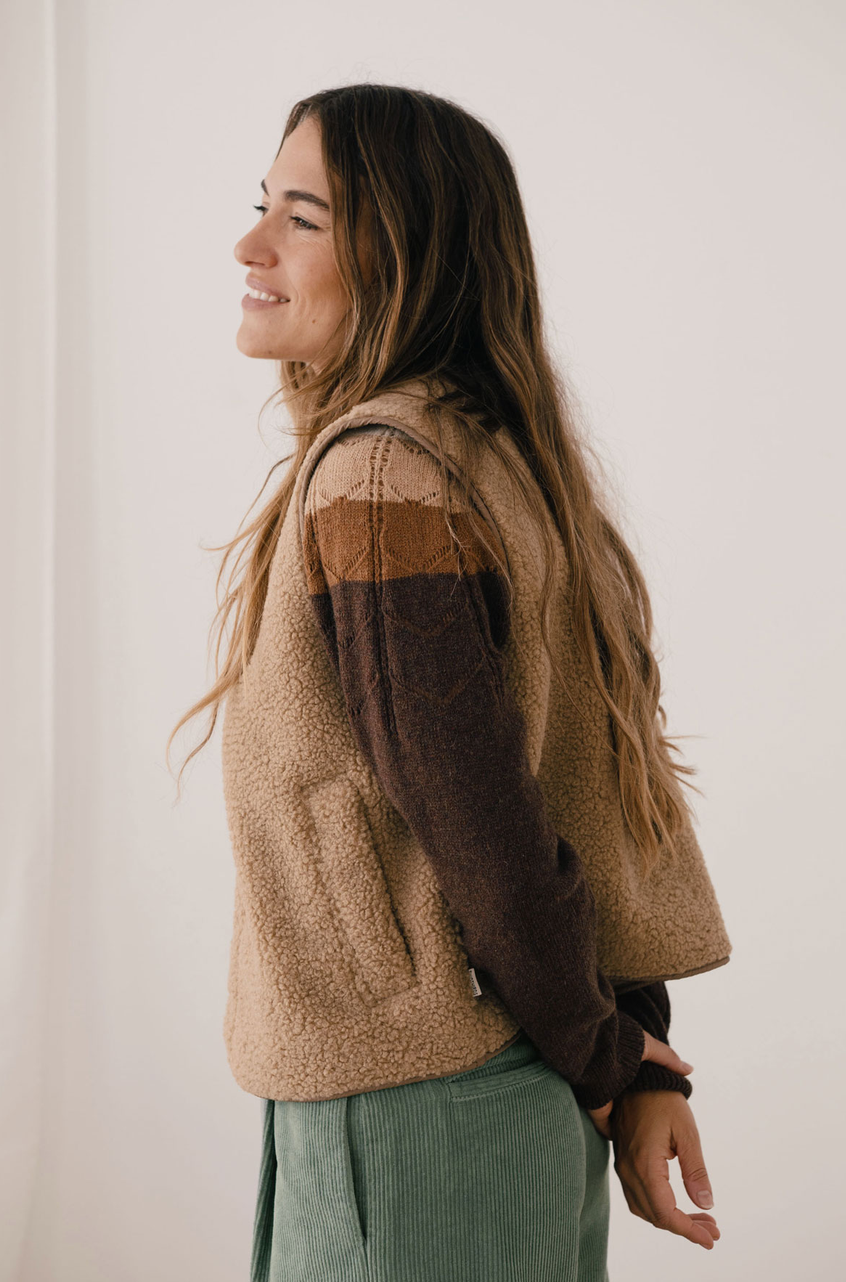 twothirds - henderson vest, beige