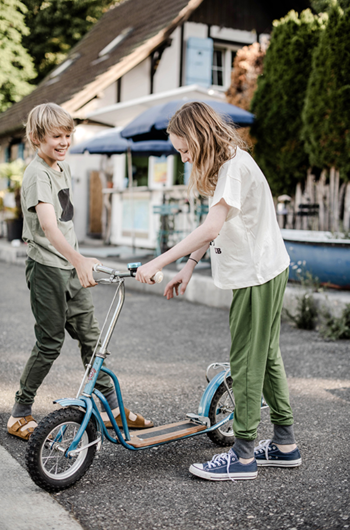 LUBU'S - lubu's pants, zebra on denim, 9-11 jahre