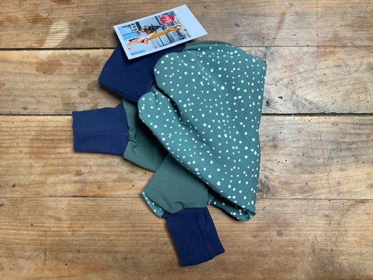 Lubu's - Lubu's pants, snowy points on green on happy green, 0-2 Jahre