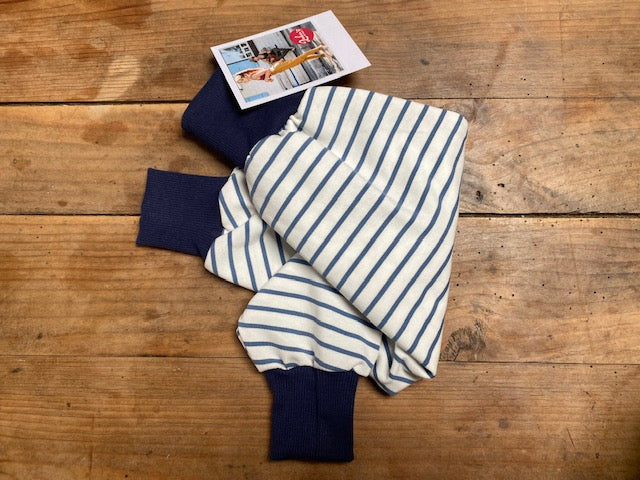 Lubu's - Lubu's pants, dusty blue stripes on cream allover, 0-2 Jahre